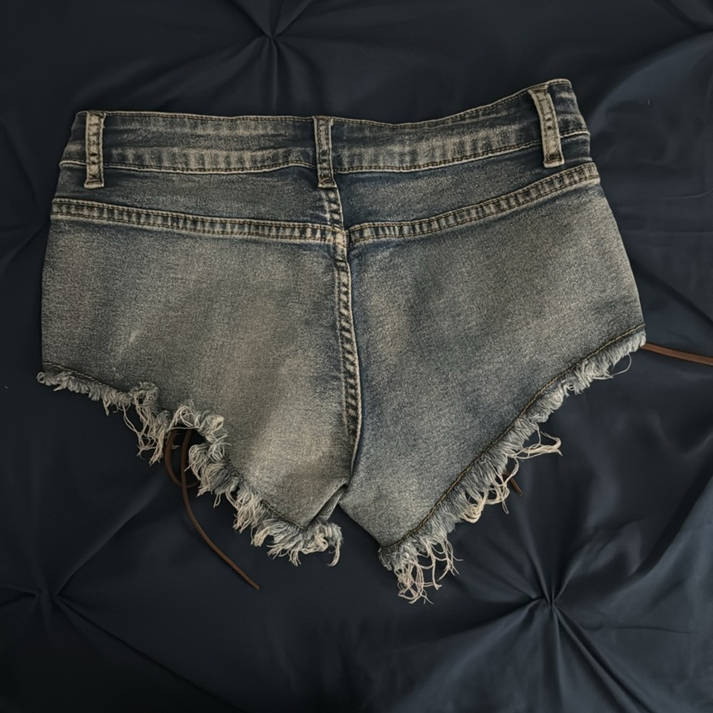 Frayed Draw String Shorts - Picture 2 of 4
